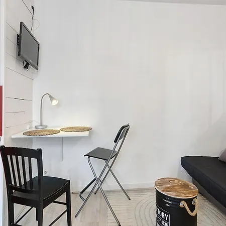 City-stop 1 Min From The * La Rochelle (Charente-Maritime)